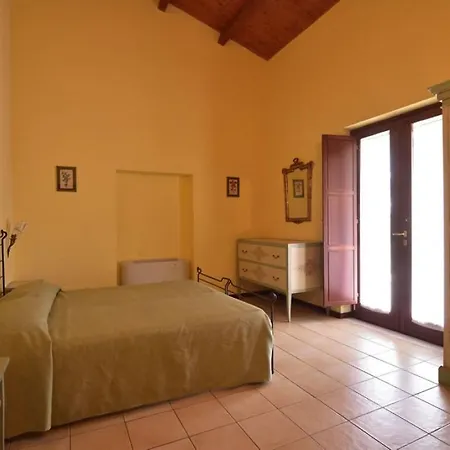 Sleeps 2 Pool Wifi T764329 *
