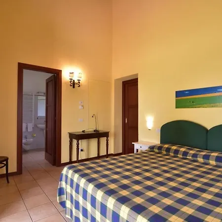 Sleeps 2 Pool Wifi T764329 Apartment Montescaglioso