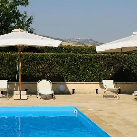 Sleeps 2 Pool Wifi T764329 * Montescaglioso